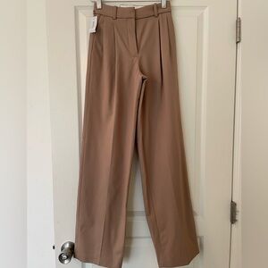 Aritzia Babaton pleated wide-leg pant